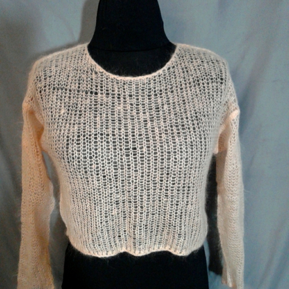 Judy's knitted mohair/acryl top  peach L